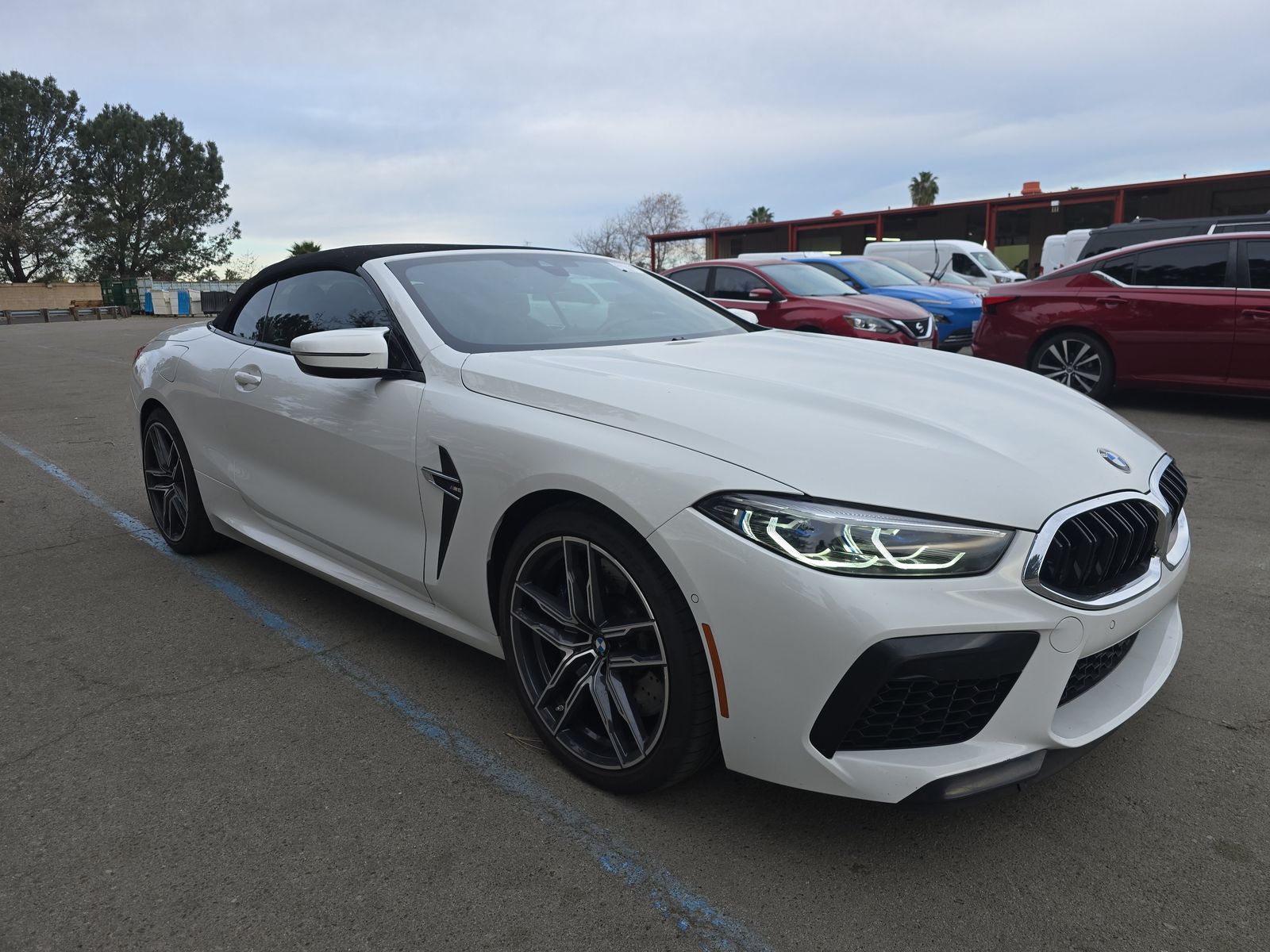 
2020 BMW M8 Convertible full									