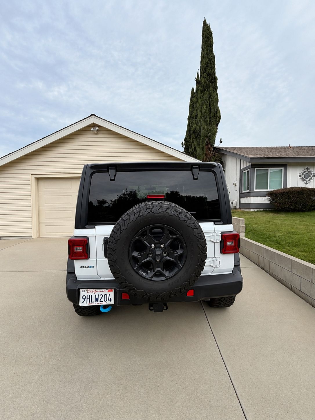 
2023 Jeep Wrangler Rubicon 4xe 20th Anniversary — Plug-In Hybrid 4WD, Hardtop full									