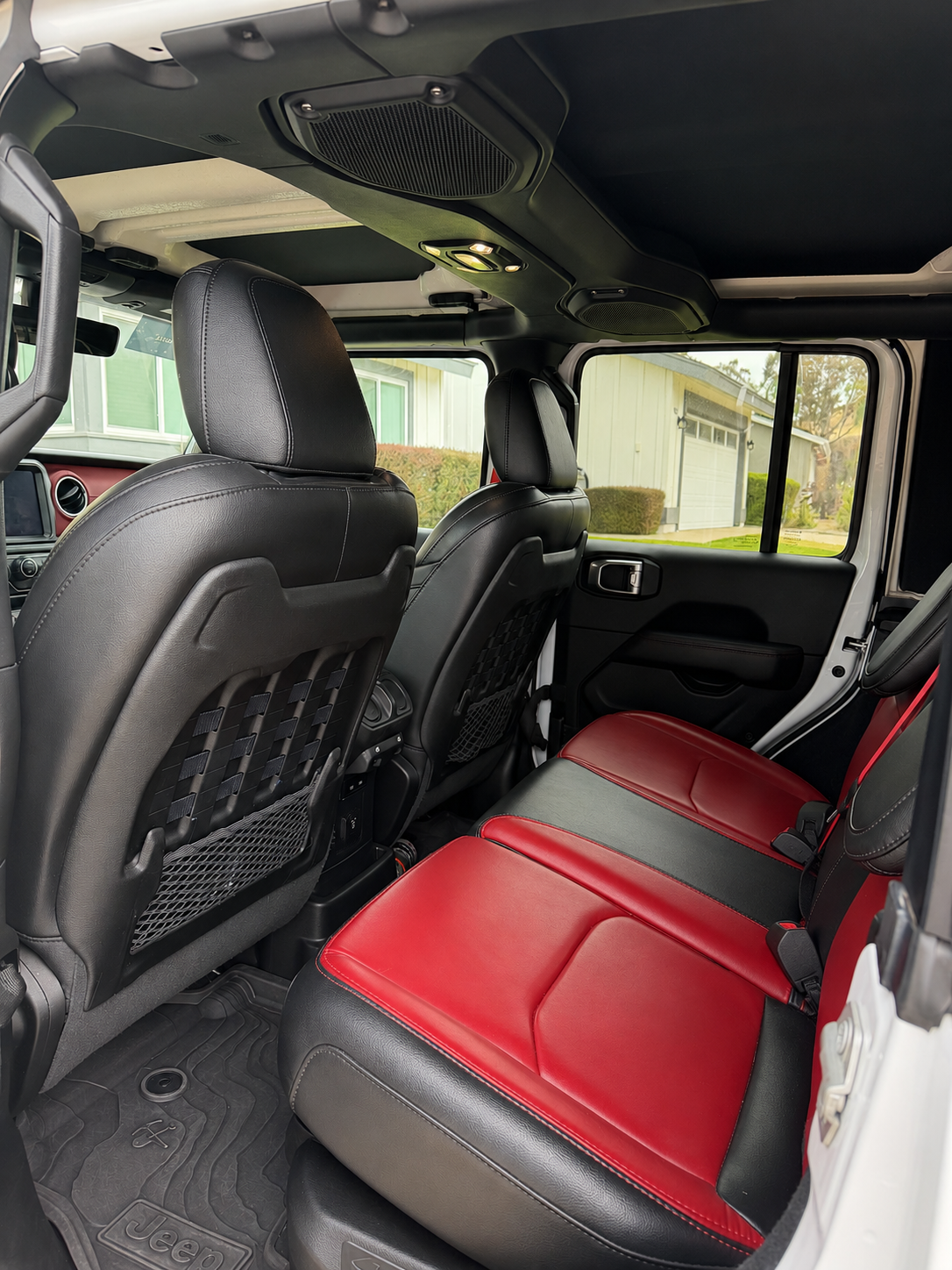 
2023 Jeep Wrangler Rubicon 4xe 20th Anniversary — Plug-In Hybrid 4WD, Hardtop full									